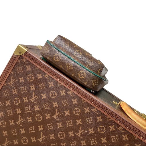 LOUIS VUITTON Avenue Sling Bag with Monogram Zip Closure, Leather Accents, Unisex Green and Brown Crossbody Bag - Image 9